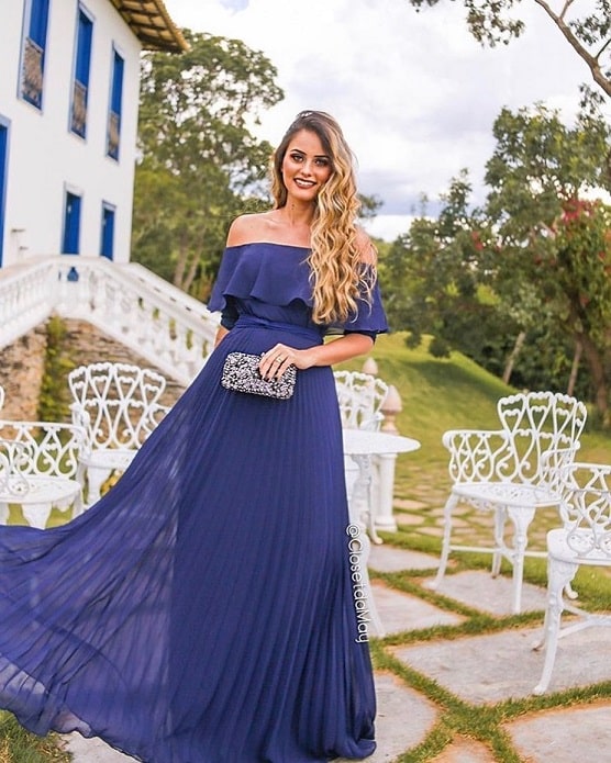 Dark blue dress with burgundy lipstick