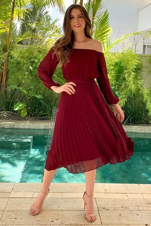 Maroon dress with nude shoes