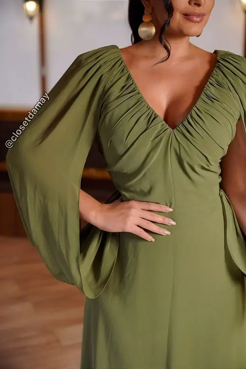 Olive green dress with nude nails